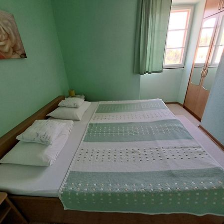 Apartmani Dusica Lumbarda Bagian luar foto